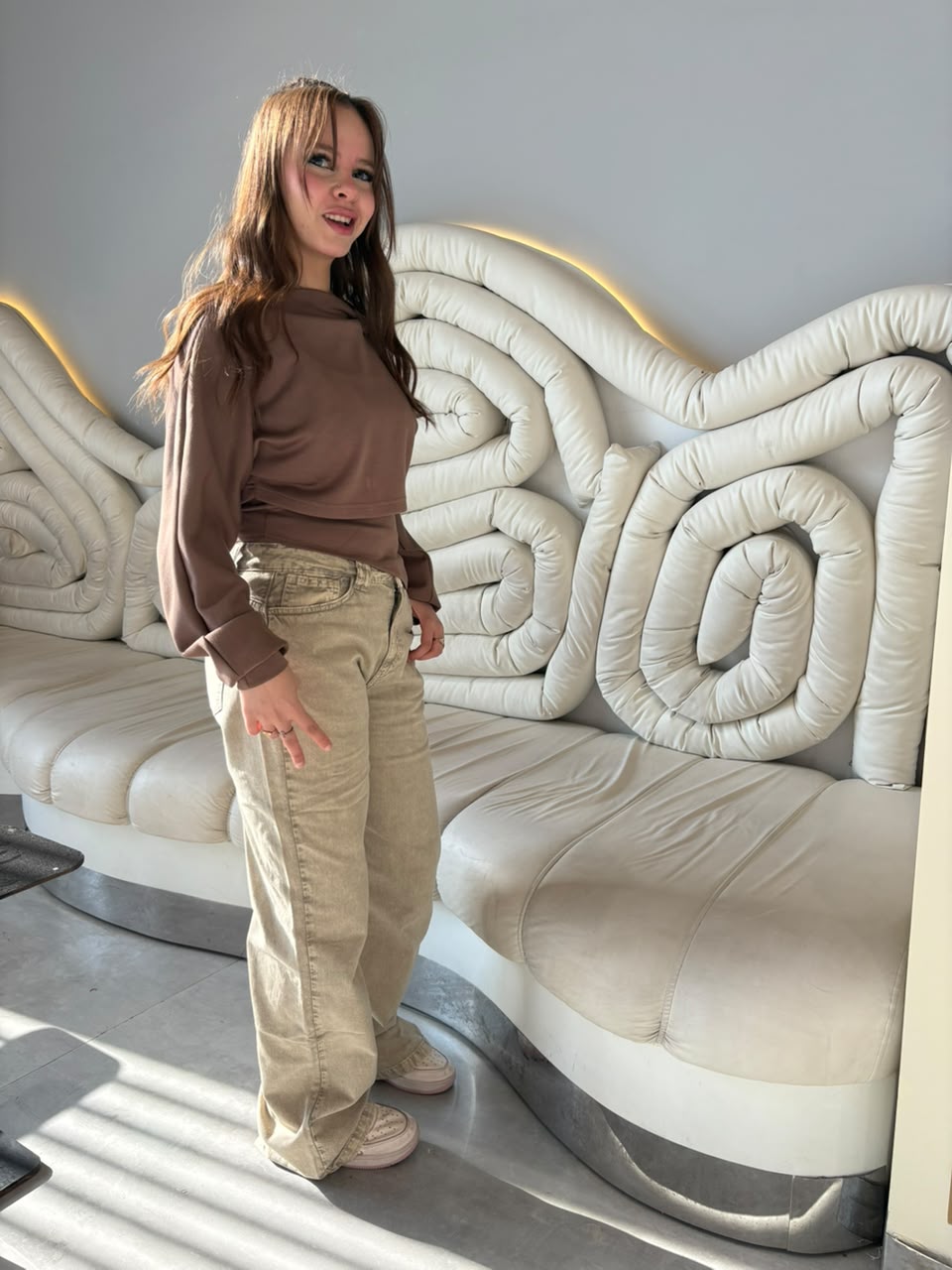 Beige Wide-Leg Jeans | EVO