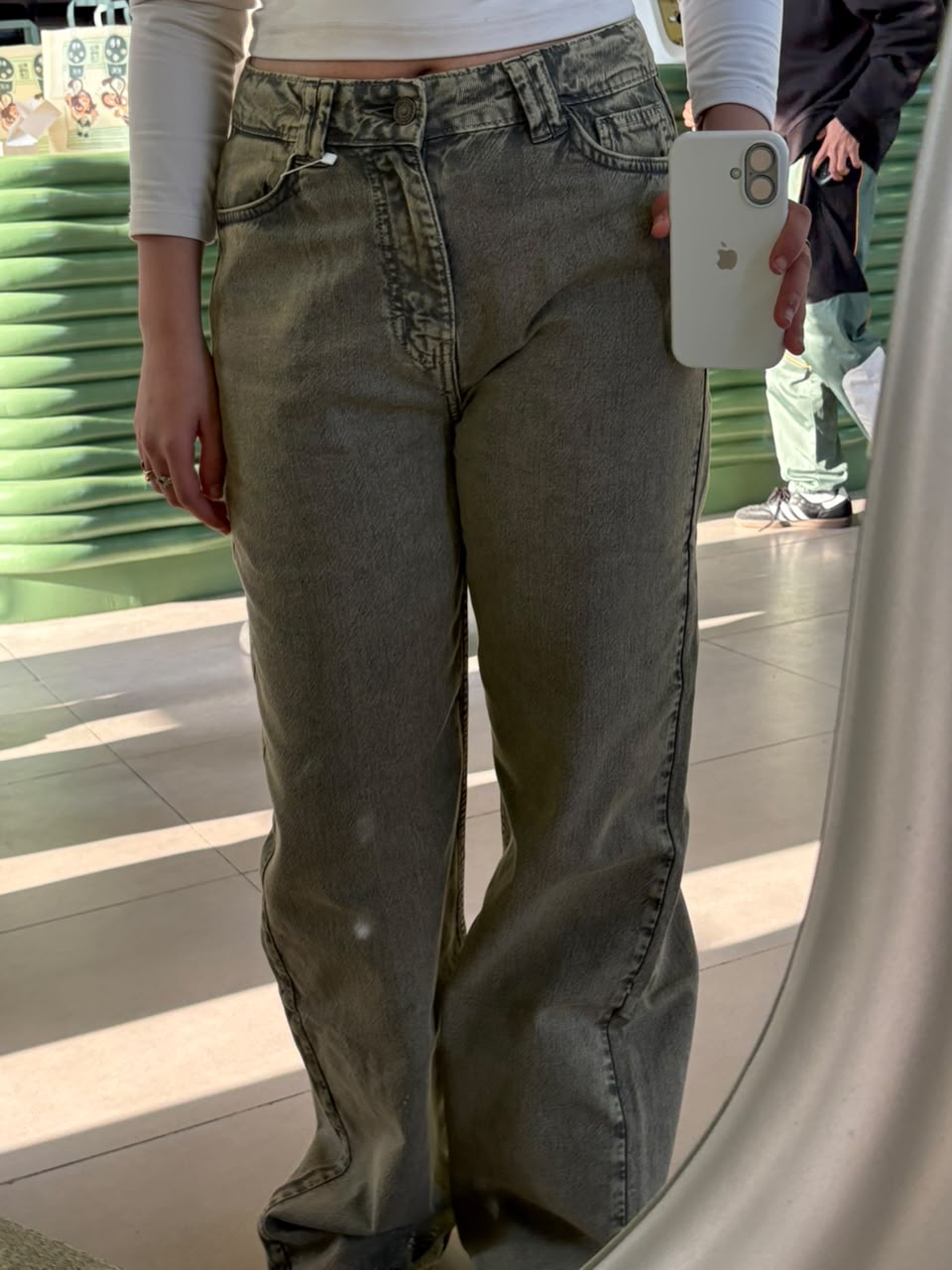Washed Grey Wide-Leg Jeans | EVO